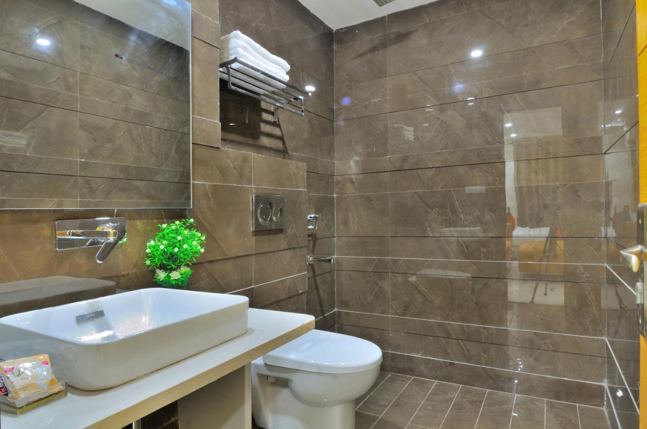 Hotel Worth Newly Bulit - نيودلهي المظهر الخارجي الصورة