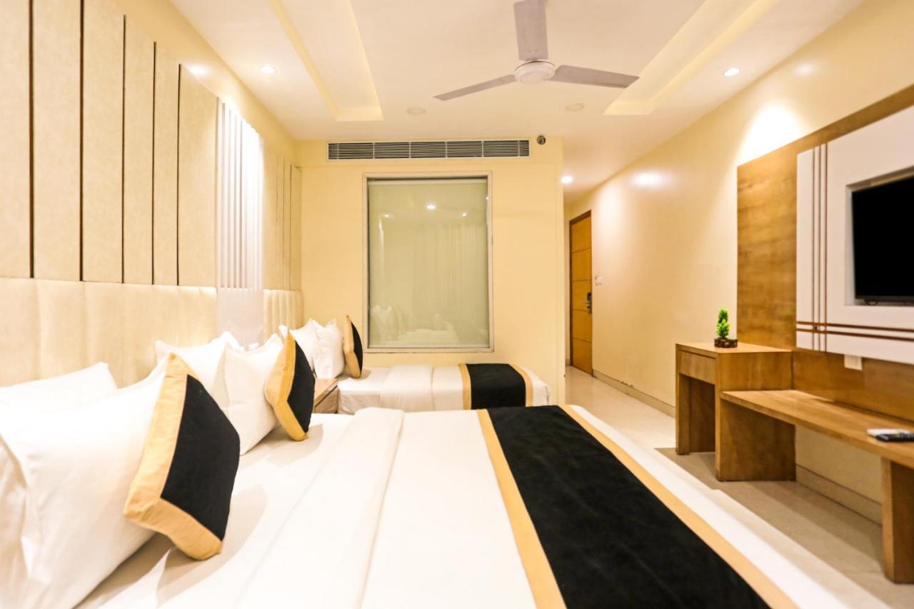 Hotel Worth Newly Bulit - نيودلهي المظهر الخارجي الصورة