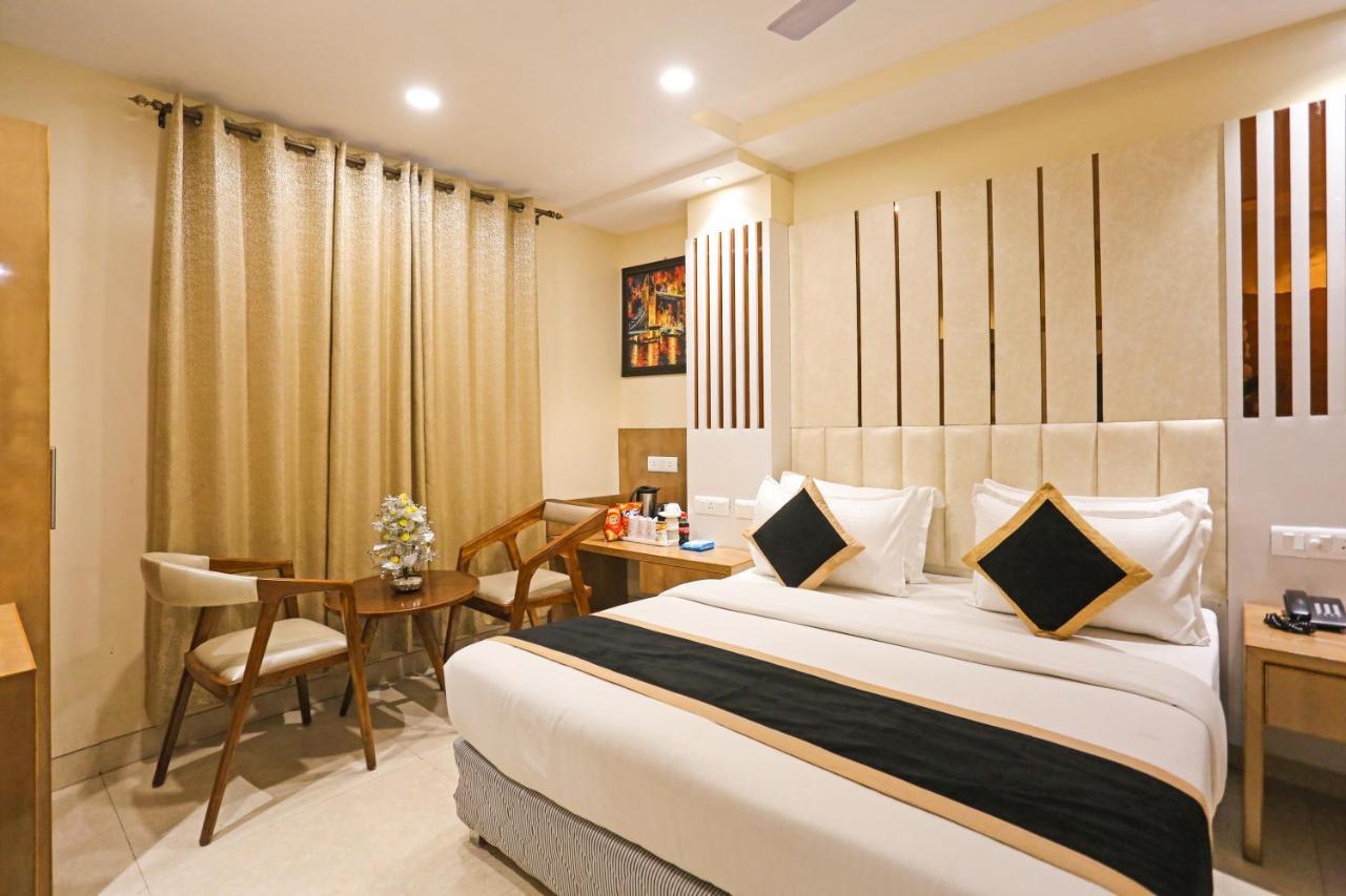 Hotel Worth Newly Bulit - نيودلهي المظهر الخارجي الصورة