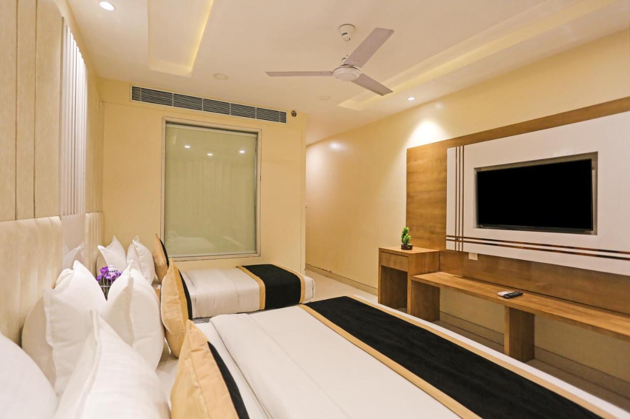 Hotel Worth Newly Bulit - نيودلهي المظهر الخارجي الصورة